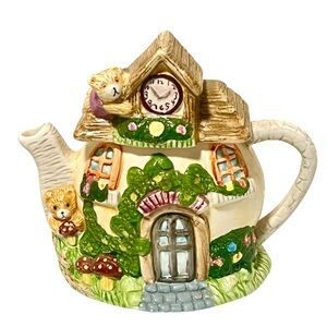 Bear Themed Mini Ceramic Teapot.